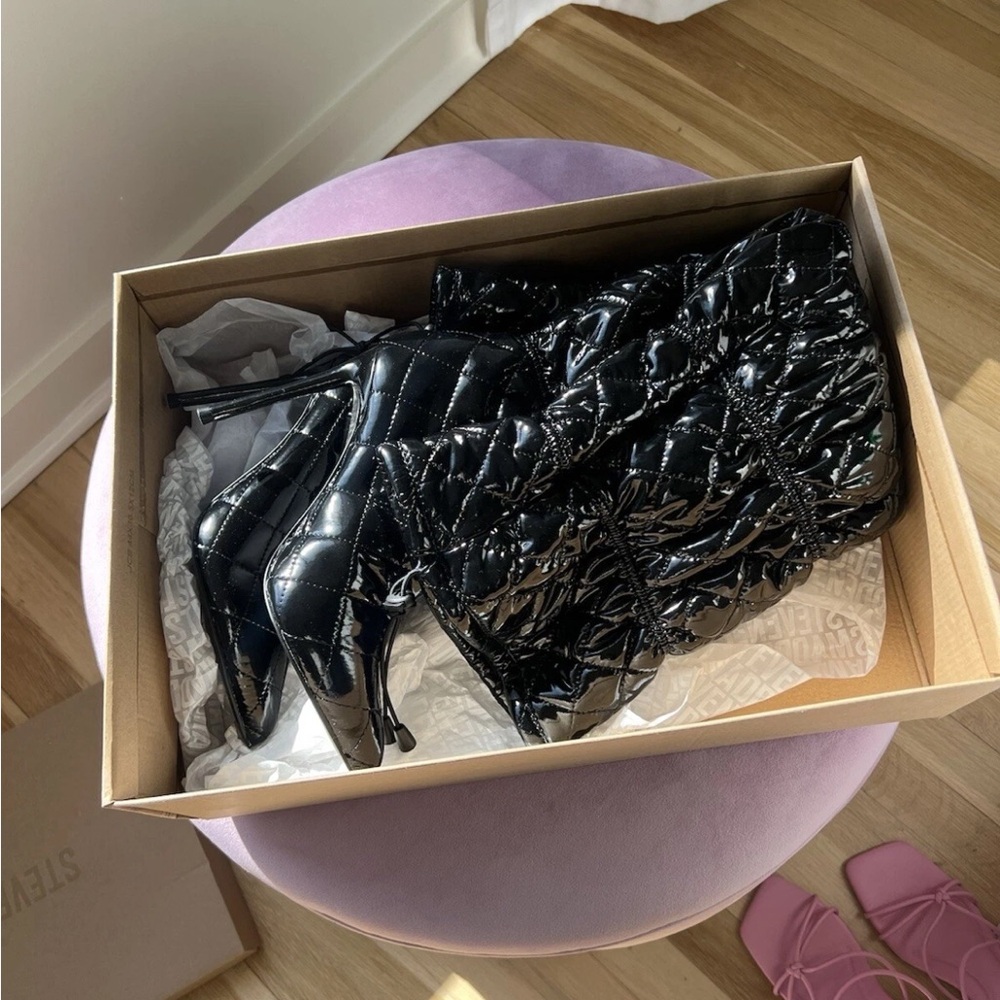 NEW Black Steve Madden Knee High Boot Heels  Size 7